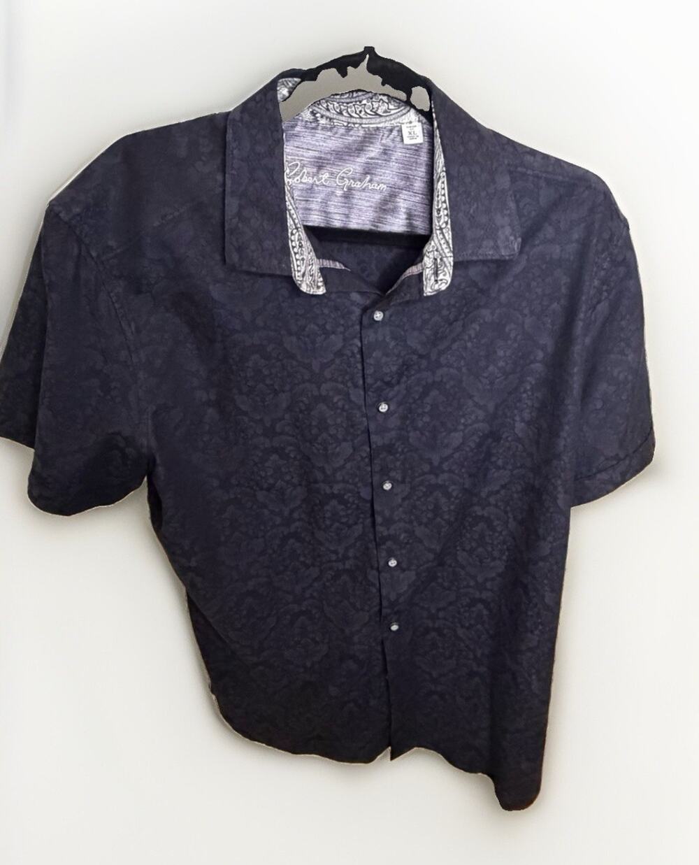 Robert Graham Men’s XL Black Paisley Jacquard Short Sleeve Button Up Shirt